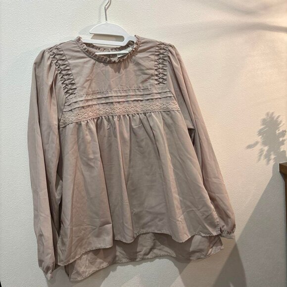 Beige blouse - Picture 1 of 3